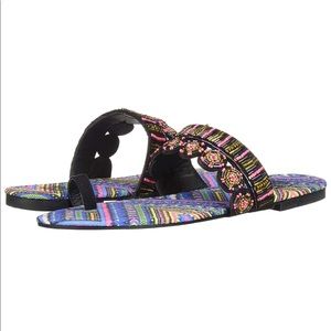 🏖Cute multi colored sandals 🏖